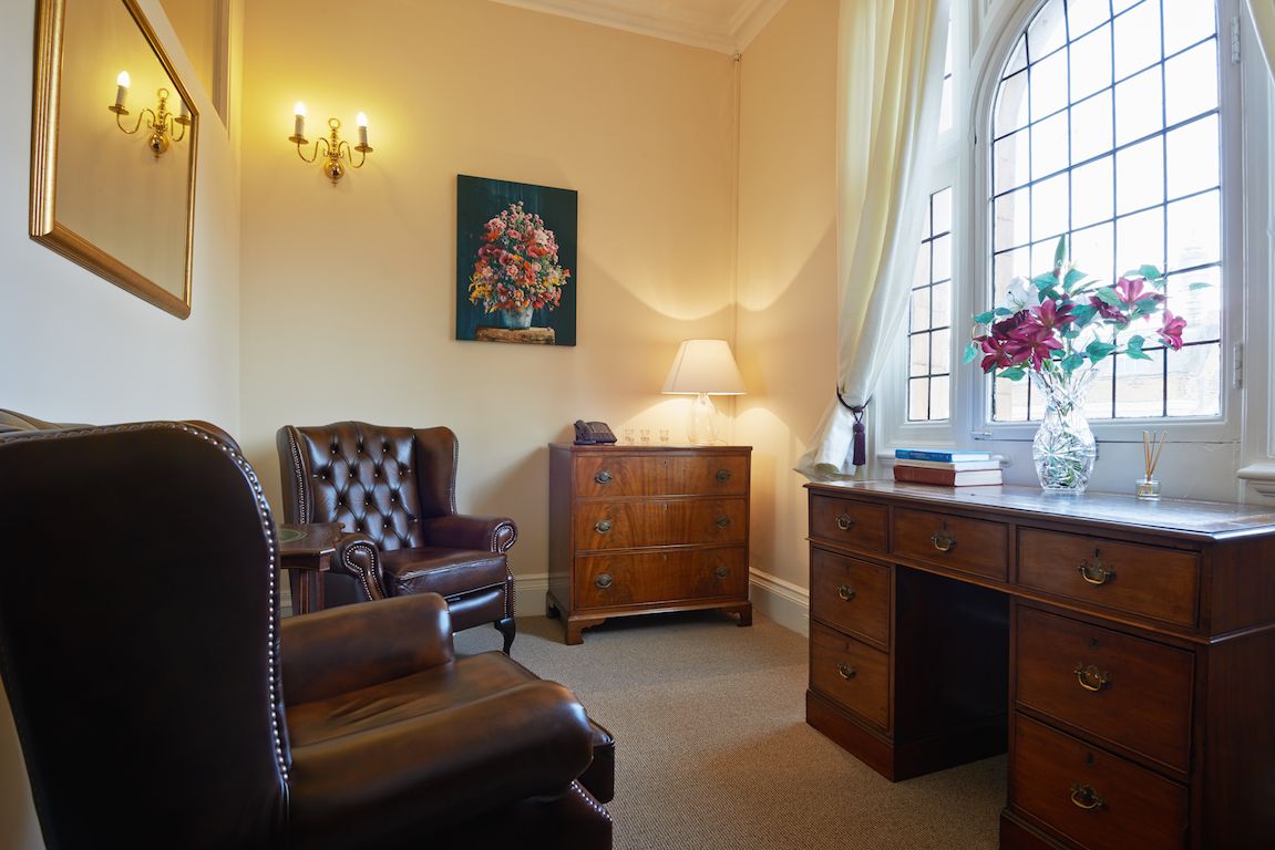 Beautiful Therapy Room to Rent in London's Harley Street